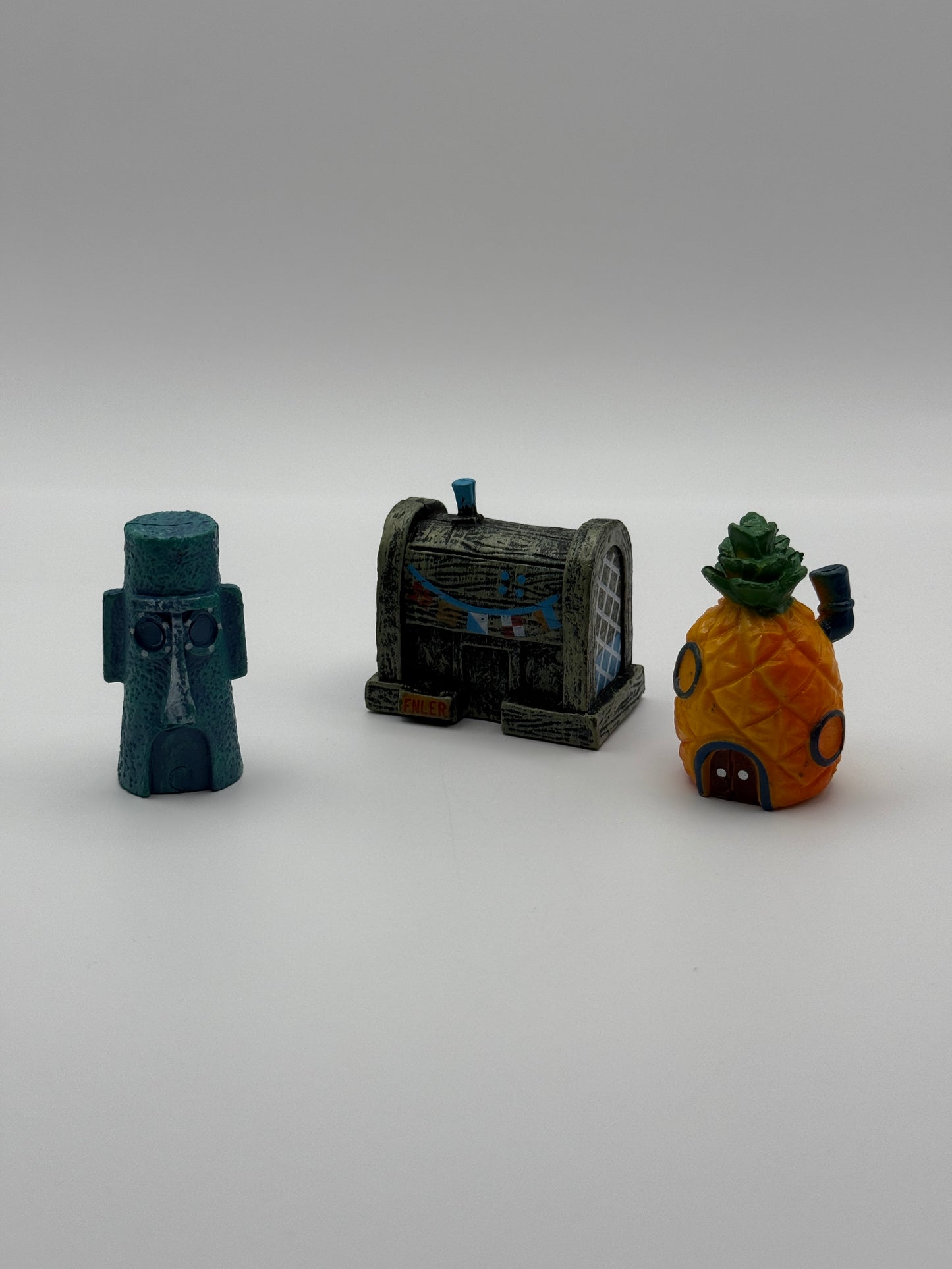 Mini Cartoon-Häuser 3er-Set – Aquarium Dekoration im lustigen Stil